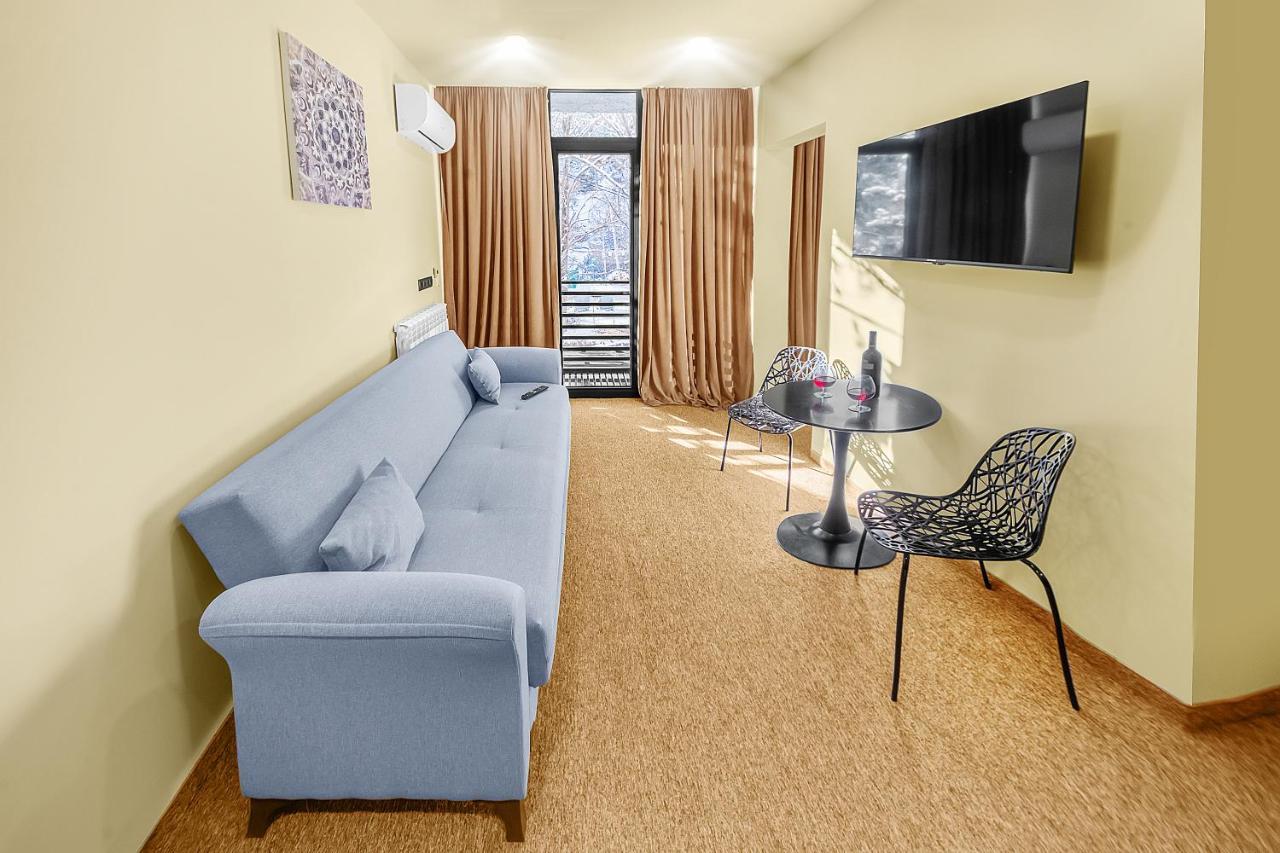 Lalo Hotel Абастумани Экстерьер фото